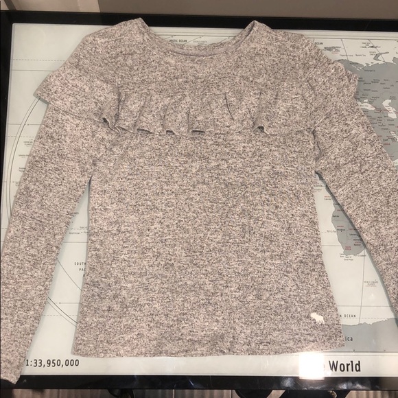 Abercrombie Long Sleeve Ruffle Shirt - Picture 2 of 3